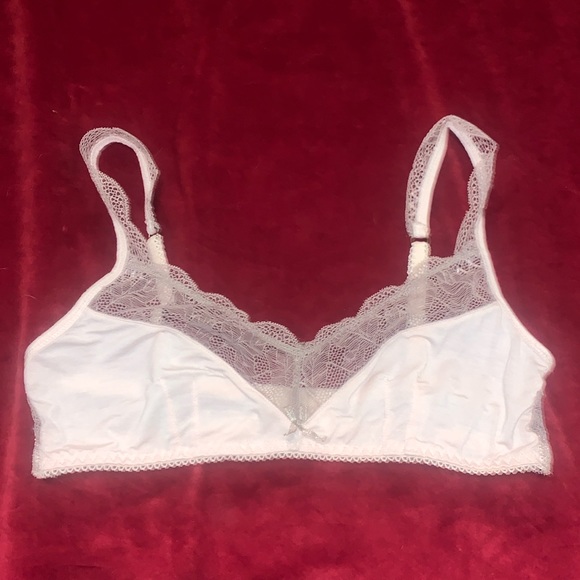 Honeydew Beige/Pale Blush Bralette with Light Brown Lace Detail Size Medium - Picture 1 of 7